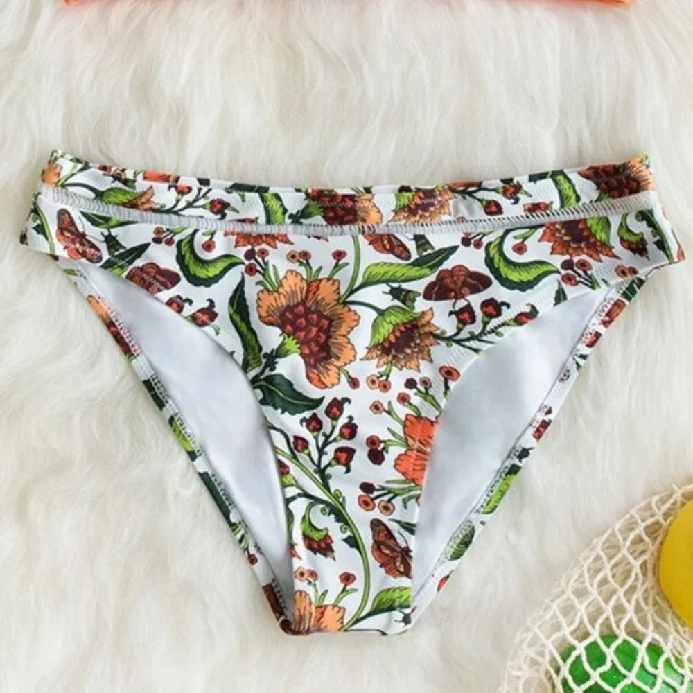 CUPSHE Orange Ruffle Bikini with Floral Bottom NEW WITH TAGS!